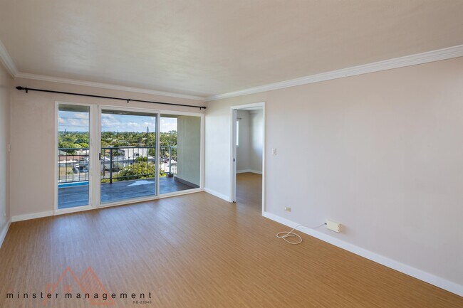 Building Photo - 14 Aulike St