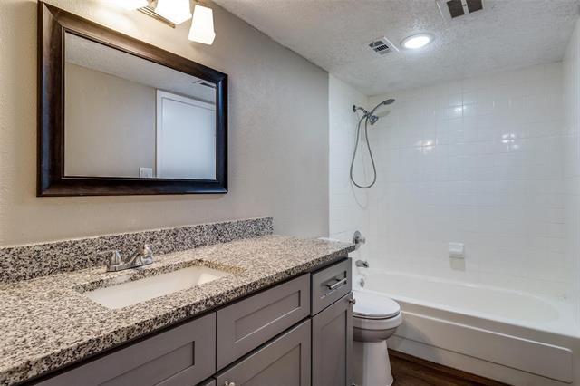 Building Photo - 4621 Country Creek Dr