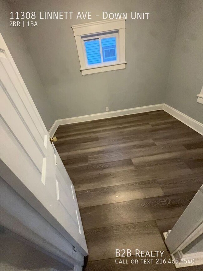 Building Photo - 11308 Linnet Ave