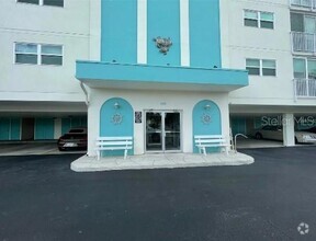 Building Photo - 10216 Regal Dr