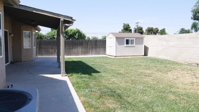 Building Photo - 2463 Rainier Way