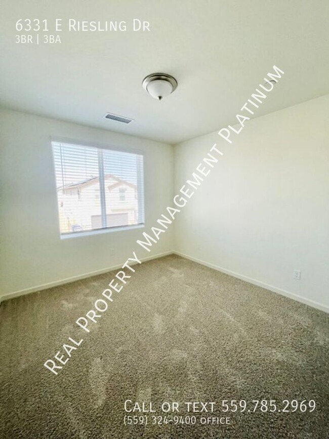 Building Photo - 6331 E Riesling Dr
