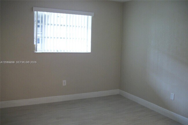 Building Photo - 13900 Lake Placid Ct