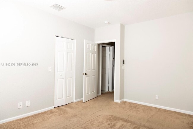 Building Photo - 5662 Enclave Pl