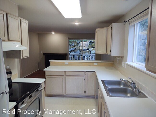 Building Photo - 3 br, 2.5 bath House - 1313 Slate Lane NW ...