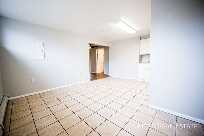 Building Photo - Great Affordable 2 Bed and 1 Bath! Brand N...