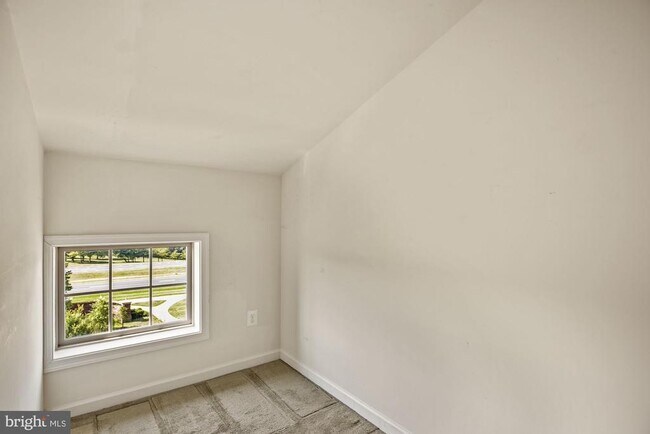 Building Photo - 43176 Witham Square