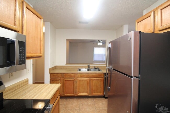 Building Photo - 1157 Belden Ln