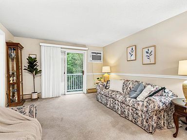 Building Photo - 2 Maple Ridge Dr