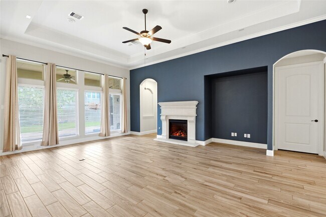 Building Photo - 5818 Fairway Shores Ln