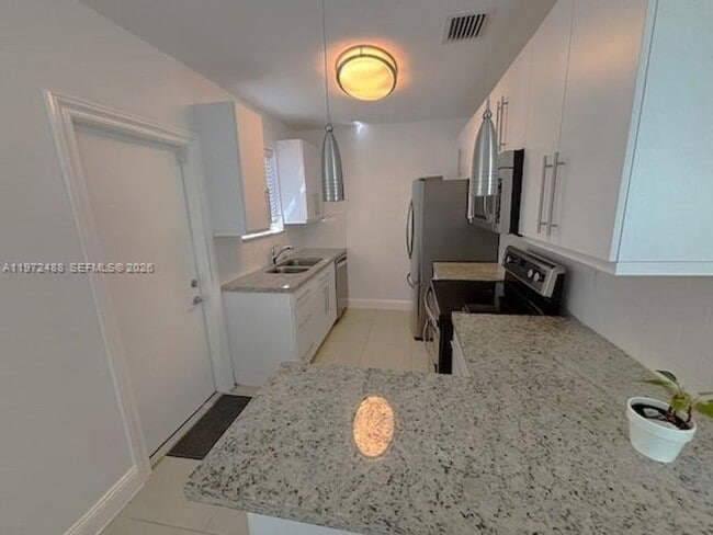 Building Photo - 400 S Le Jeune Rd