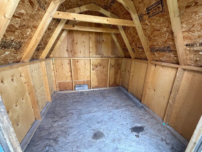 Building Photo - 3 Bed 2 Bath Updated Mobile Home with Fenc...