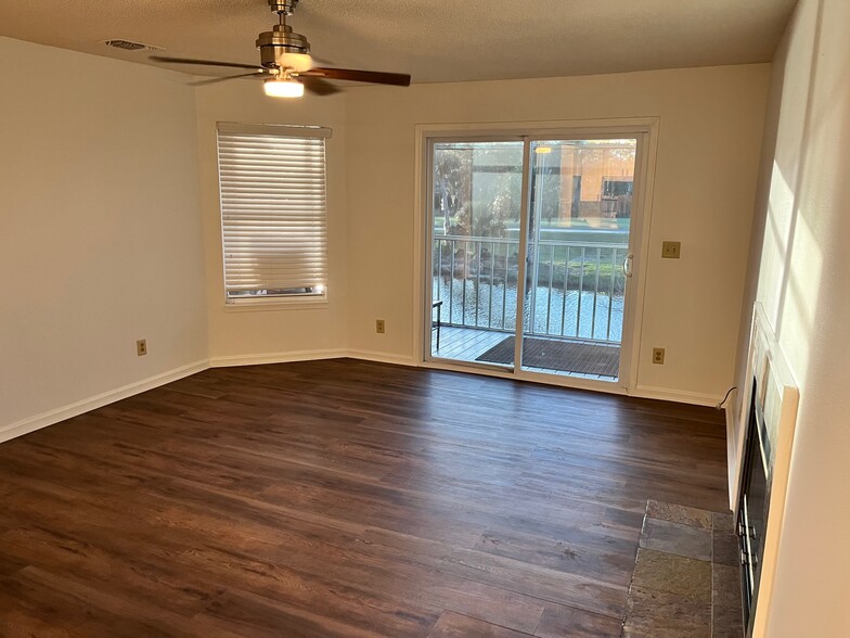 Living Room - 900 Ironwood Dr