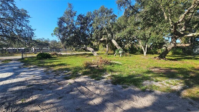 Building Photo - 12208 Glen Hill Dr
