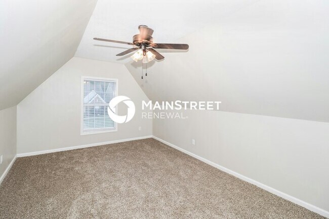 Building Photo - 4 Bedroom Pet-Friendly Home in cordova, TN with Main Street Renewal