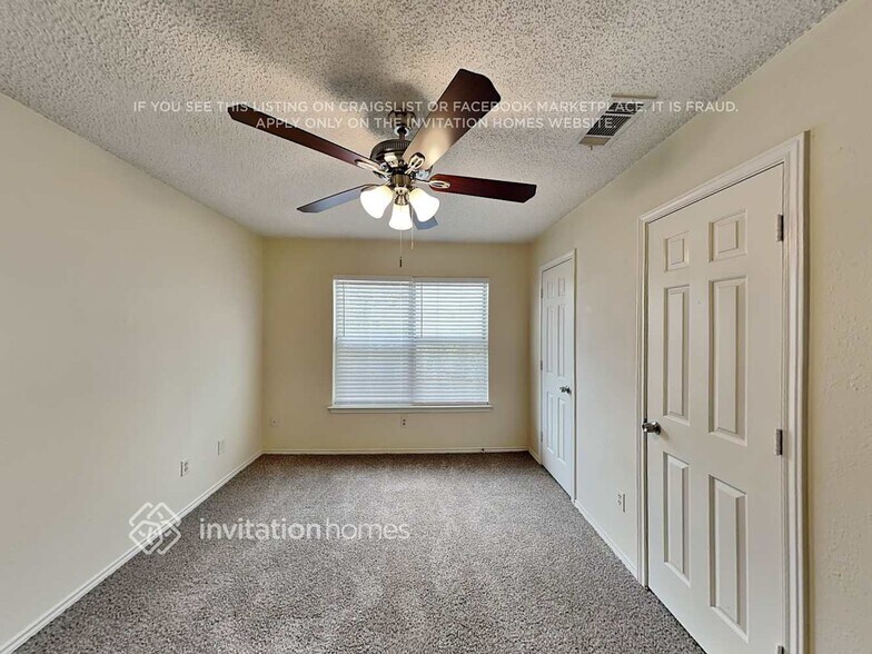 Building Photo - 2107 Stonegate Dr