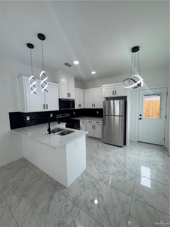 Building Photo - 12 Notre Dame Ave