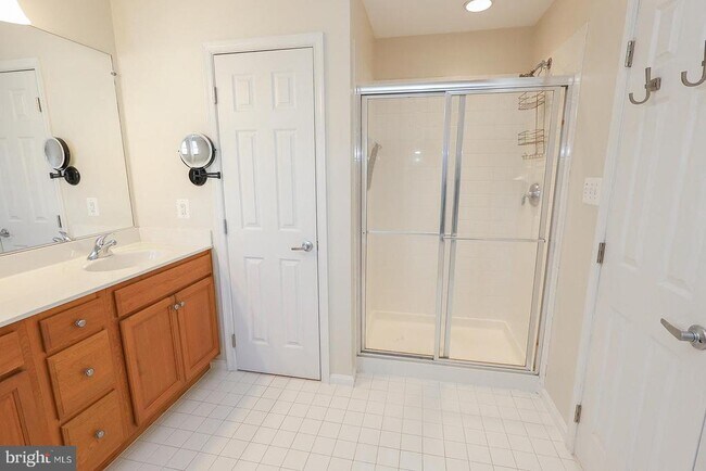 Building Photo - 23305 Hyacinth Ln