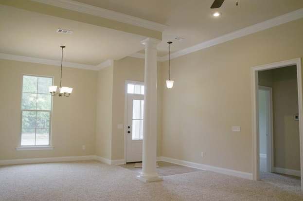 Building Photo - 4811 Spears St