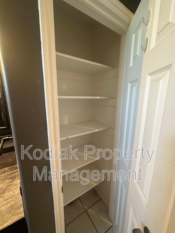 Building Photo - 898 W 1025 N