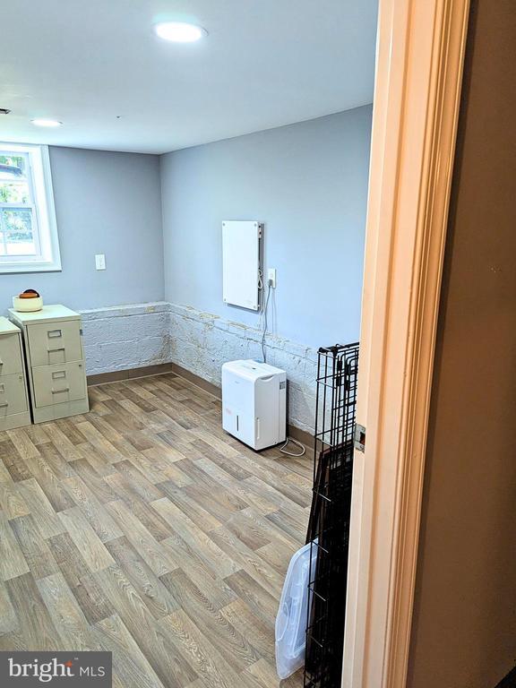 Building Photo - 200 Mohican Dr