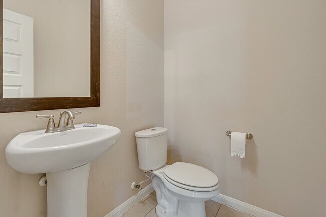 Building Photo - 17602 Stamford Oaks Dr