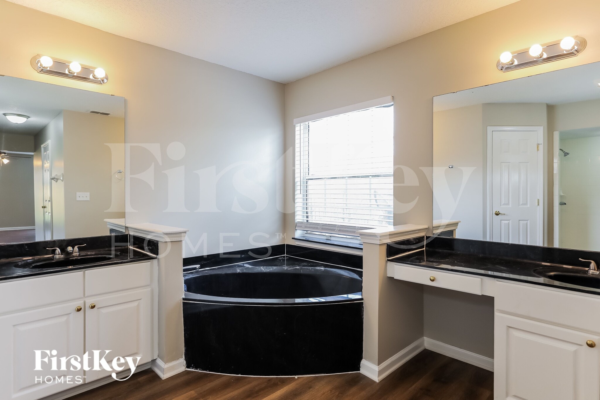 Building Photo - 586 Timber Trace Ct
