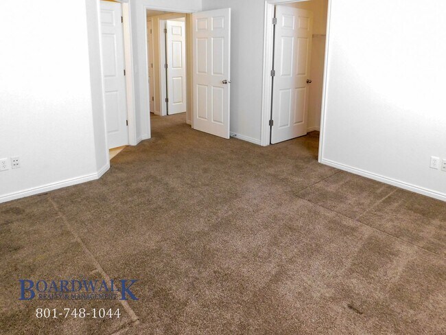 Building Photo - 1529 Westbury Way