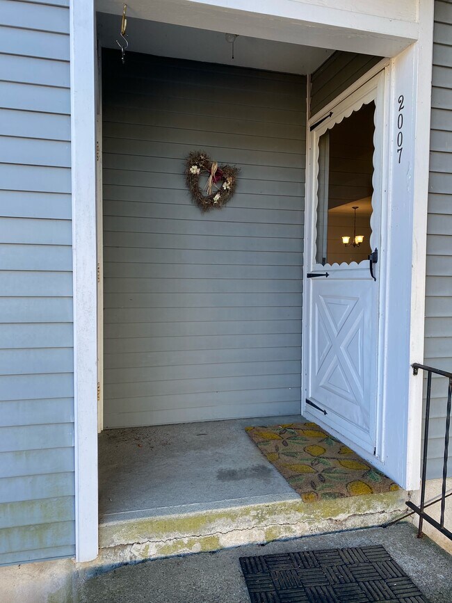 - across from walk-in outside storage - 93 Park Ave