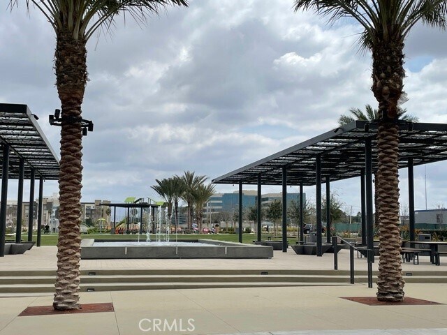 Building Photo - 1860 S Westside Dr