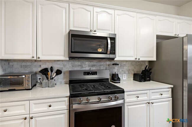 Building Photo - 13039 Scofield Farms Dr