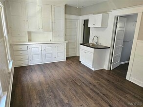 Building Photo - 793 Tifft St