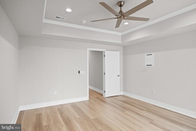 Building Photo - 2150 Northbank Pl