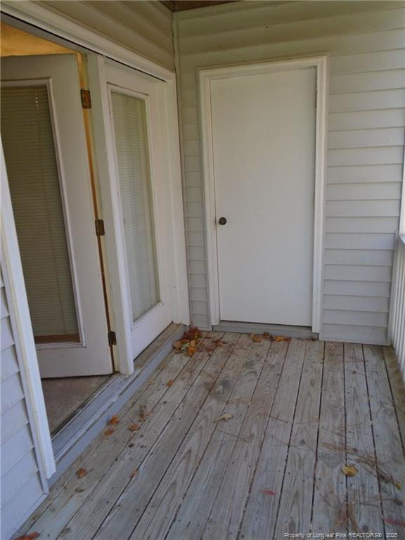 Building Photo - 241 Waterdown Dr