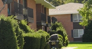 Building Photo - Old Carriage House Apartments