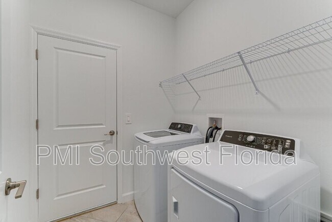 Building Photo - 5343 White Sand Cv