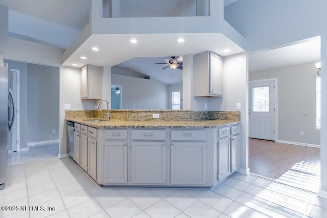 Building Photo - 326 Wildberry Ct