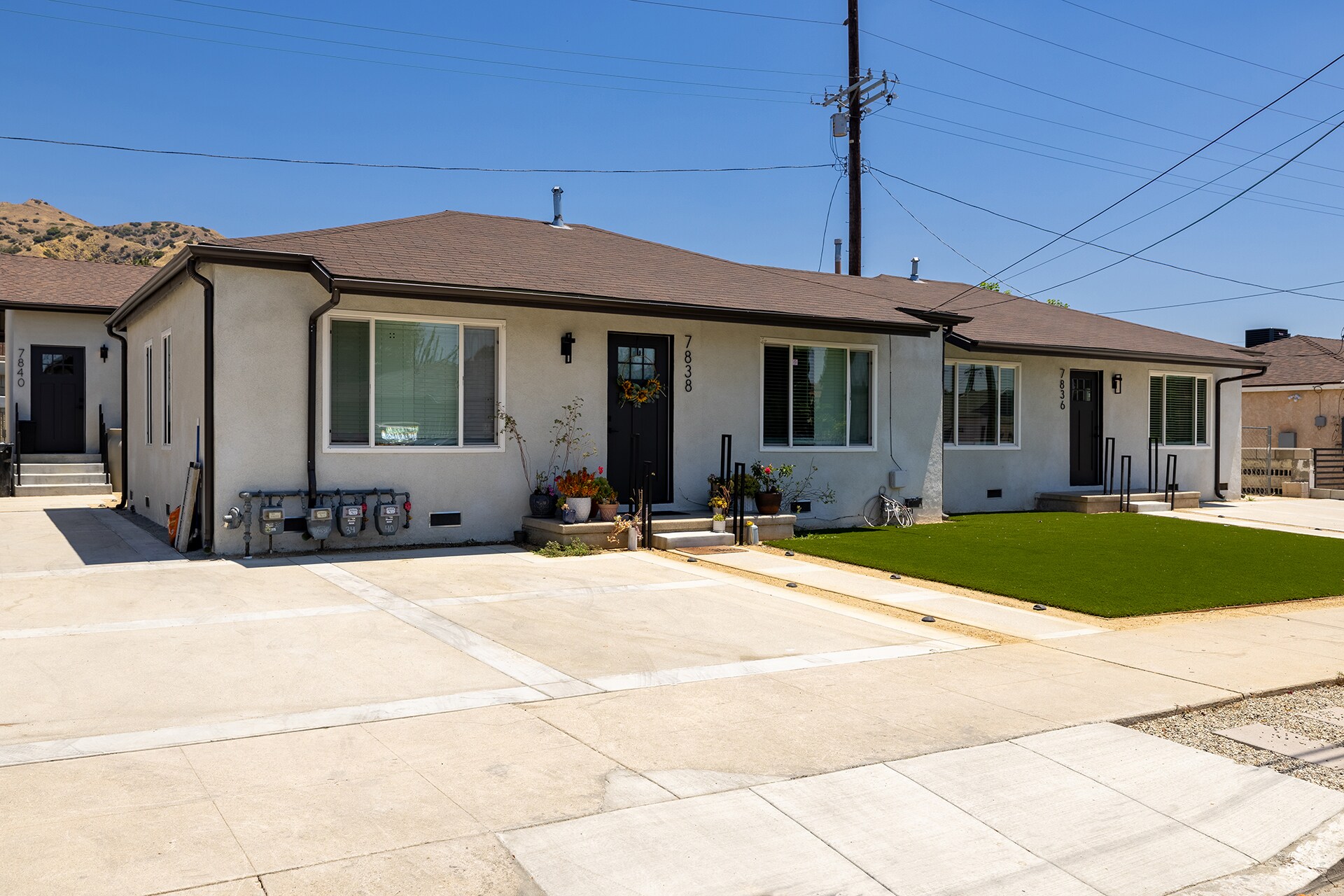 Building Photo - 7836 Claybeck Ave