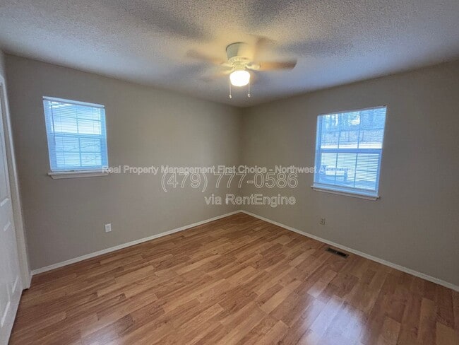 Building Photo - 3213 Cardinal Creek Cir