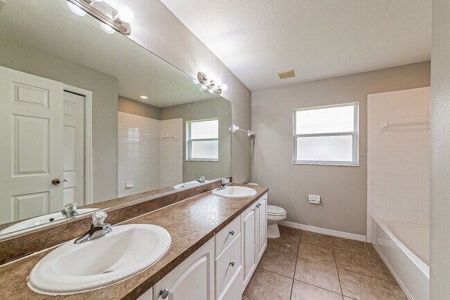 Building Photo - 2815 93rd Ct E