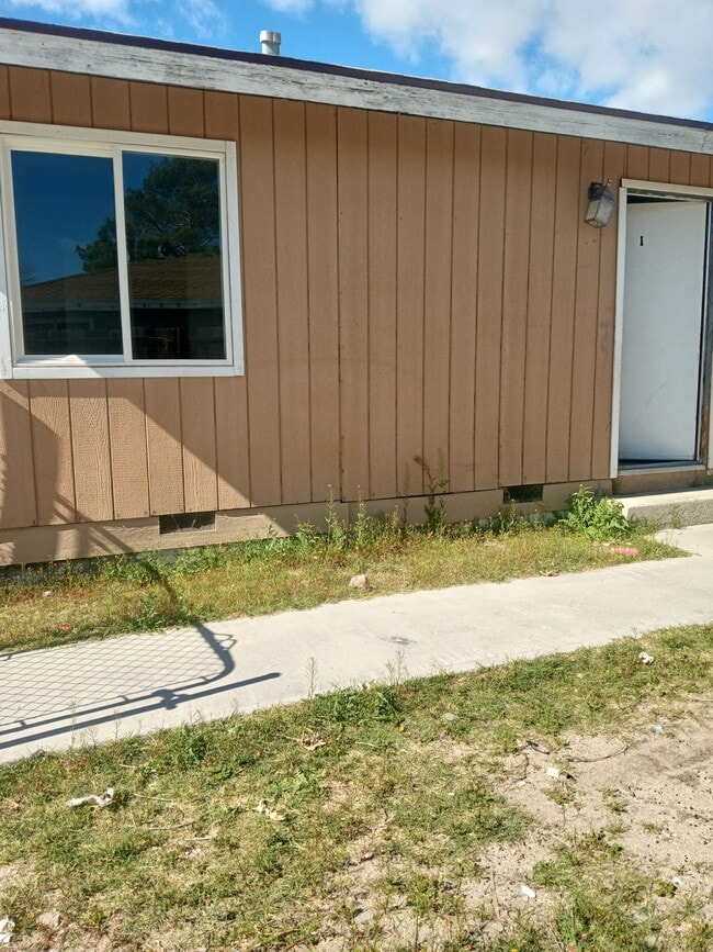 Building Photo - Birch