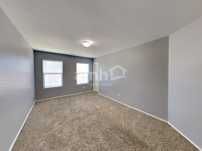 Building Photo - 2203 Shady Birch Dr
