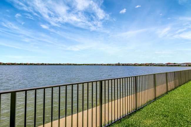 Building Photo - 8660 W Parkland Bay Trl