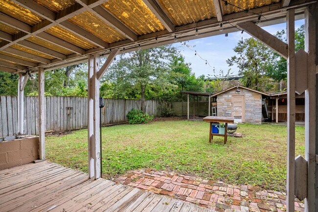 Building Photo - Charming 2 Bedroom 1 Bath house in the Argenta District of North Little Rock.