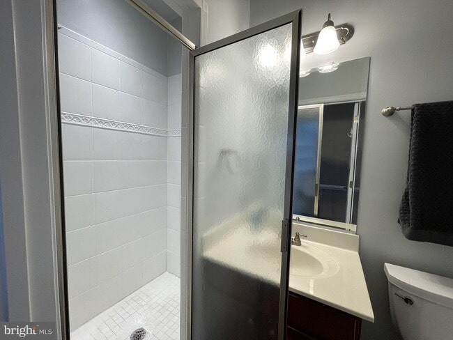 Building Photo - 634 Oyster Bay Pl