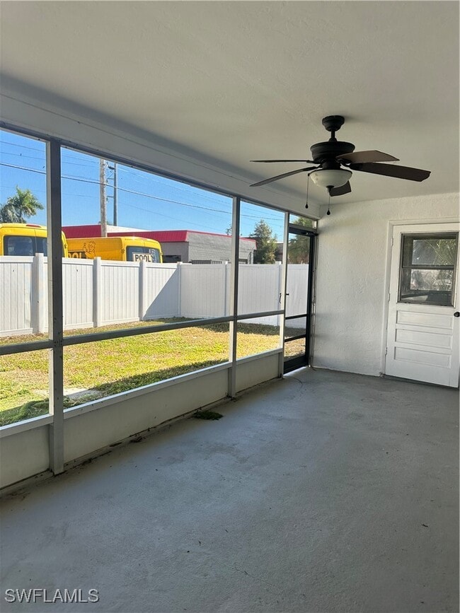 Building Photo - 2105 SE 15th Pl