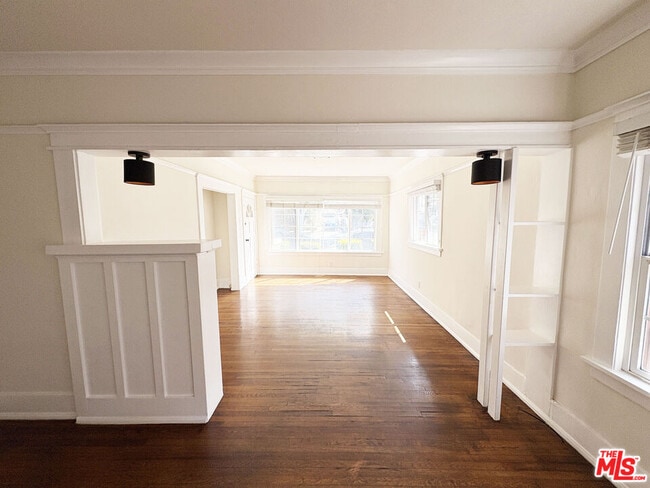 Building Photo - 1743 S Catalina St