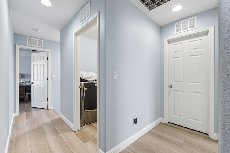 Building Photo - 252 S Kona Ave