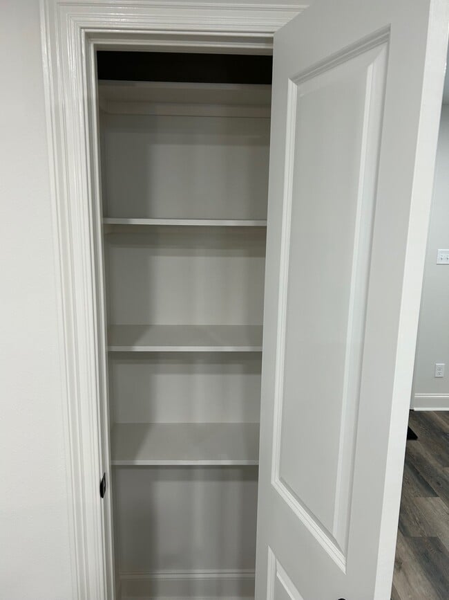 Building Photo - 70372 C St