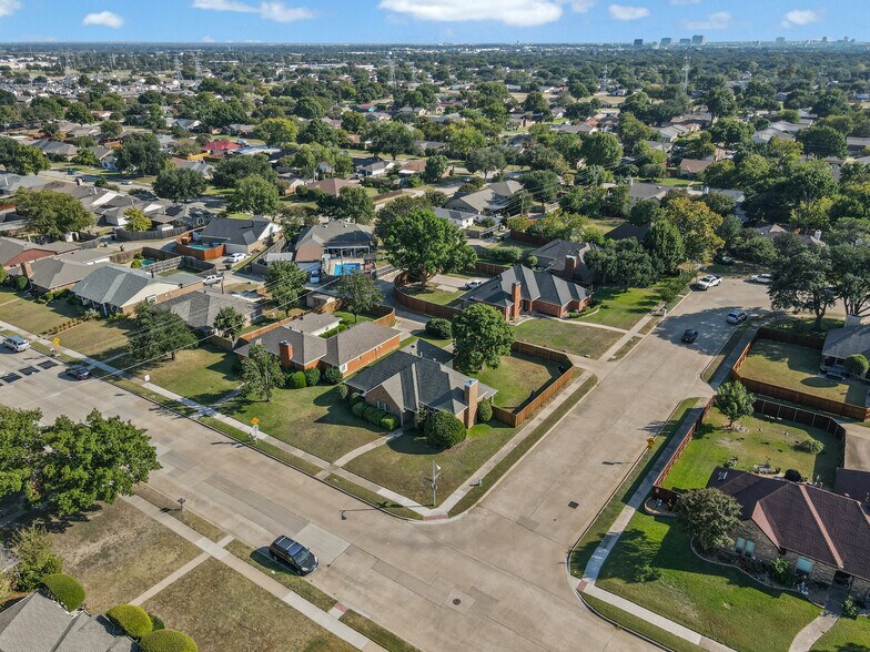 Building Photo - 1412 Seabrook Dr